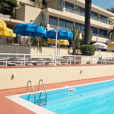 Nyala Suite Hotel Sanremo 4*,