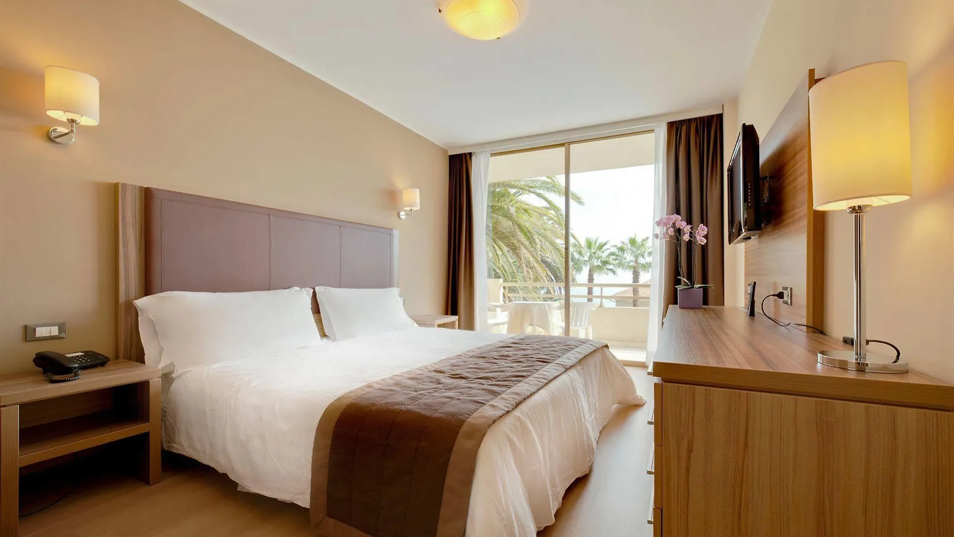 Nyala Suite Hotel San Remo 4*,