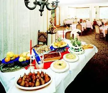Nyala Suite Hotel Sanremo 4*,